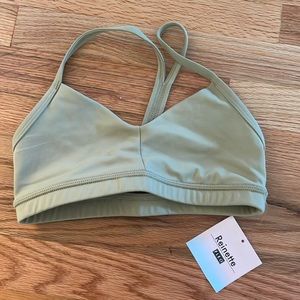 Fleo sports bra